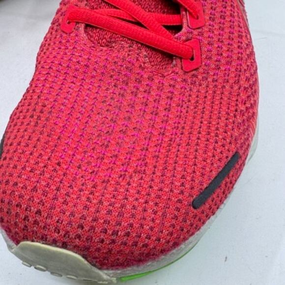 NIKE ZoomX Invincible Run Flykite 2 Siren Red Green Strike Running Shoes - Picture 6 of 11